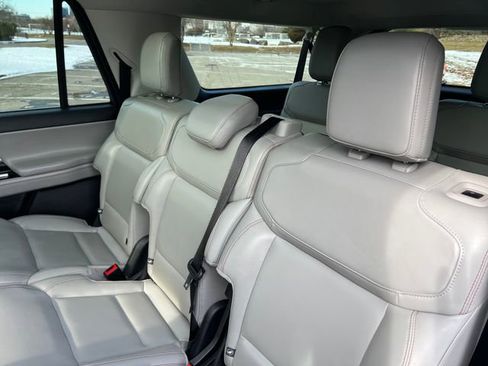 Certified 2025 Ford Expedition Max Active image 24