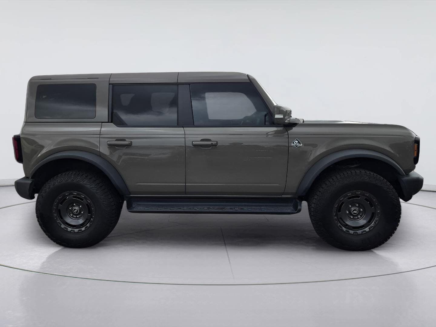 Used 2025 Ford Bronco Outer Banks w/ Sasquatch Package AWD/4WD image 5