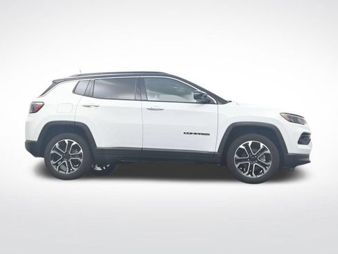 Used 2022 Jeep Compass Limited AWD/4WD image 32