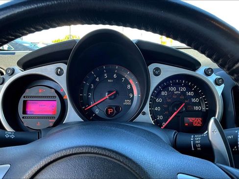 Used 2014 Nissan 370Z Coupe image 11