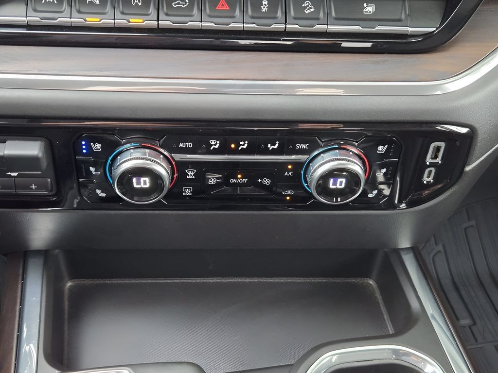 Used 2023 GMC Sierra 1500 SLT AWD/4WD image 16