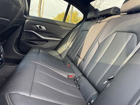 Used 2022 BMW M340i xDrive image 25