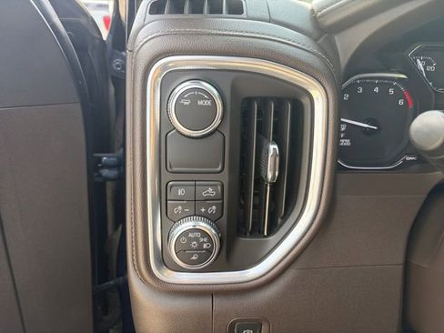 Used 2022 GMC Sierra 1500 SLT RWD image 5