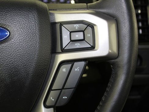 Used 2021 Ford Expedition XLT image 29