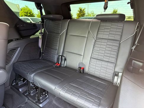 Used 2026 Cadillac Escalade Platinum Sport w/ LPO, ONYX Package AWD/4WD image 40