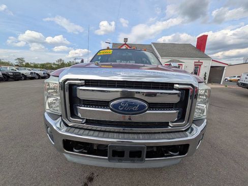 Used 2013 Ford F250 Lariat w/ Lariat Chrome Pkg image 4