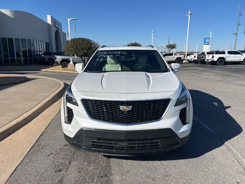 Used 2020 Cadillac XT4 Sport image 2