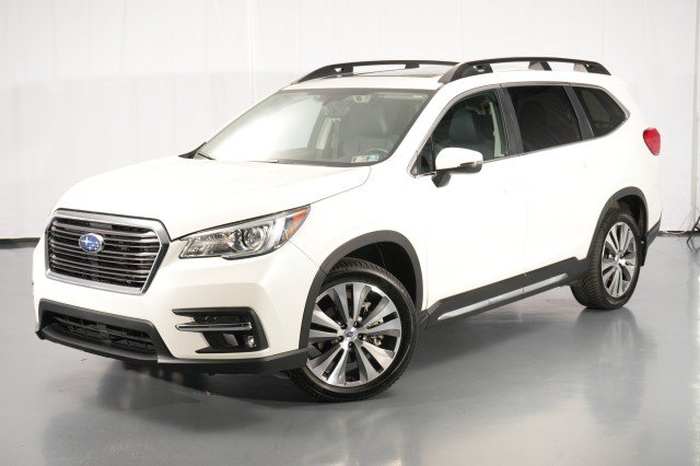 Used 2021 Subaru Ascent Limited w/ Technology Package AWD/4WD image 1