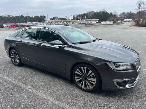 Used 2017 Lincoln MKZ Reserve image 9