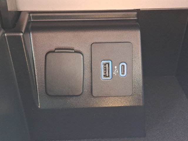 Certified 2023 Ford Explorer XLT AWD/4WD image 24