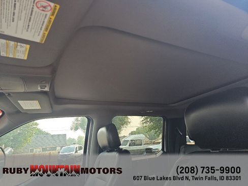 Used 2018 Ford F250 Lariat w/ Lariat Ultimate Package AWD/4WD image 16
