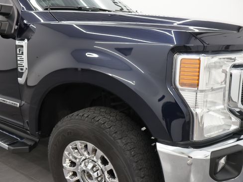 Used 2021 Ford F250 XLT w/ XLT Premium Package AWD/4WD image 27