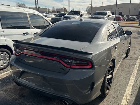 Used 2017 Dodge Charger R/T Scat Pack image 3