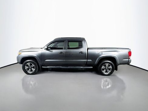 Used 2016 Toyota Tacoma TRD Sport w/ Premium & Technology Package image 2