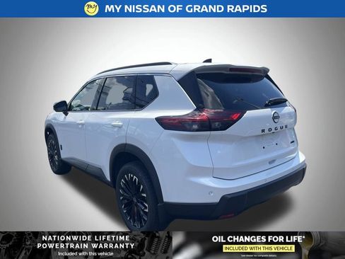 New 2026 Nissan Rogue Dark Armor AWD/4WD image 3