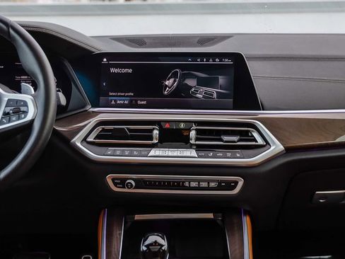 Used 2023 BMW X5 xDrive45e w/ M Sport Package image 14