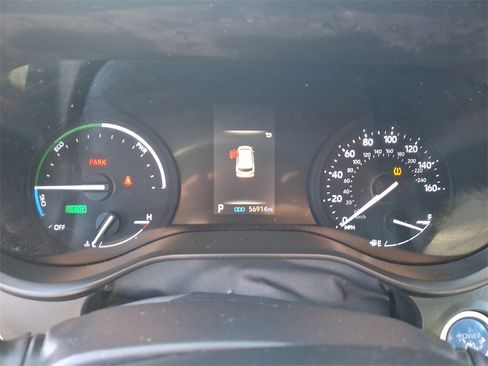 Used 2022 Toyota Sienna XLE image 24