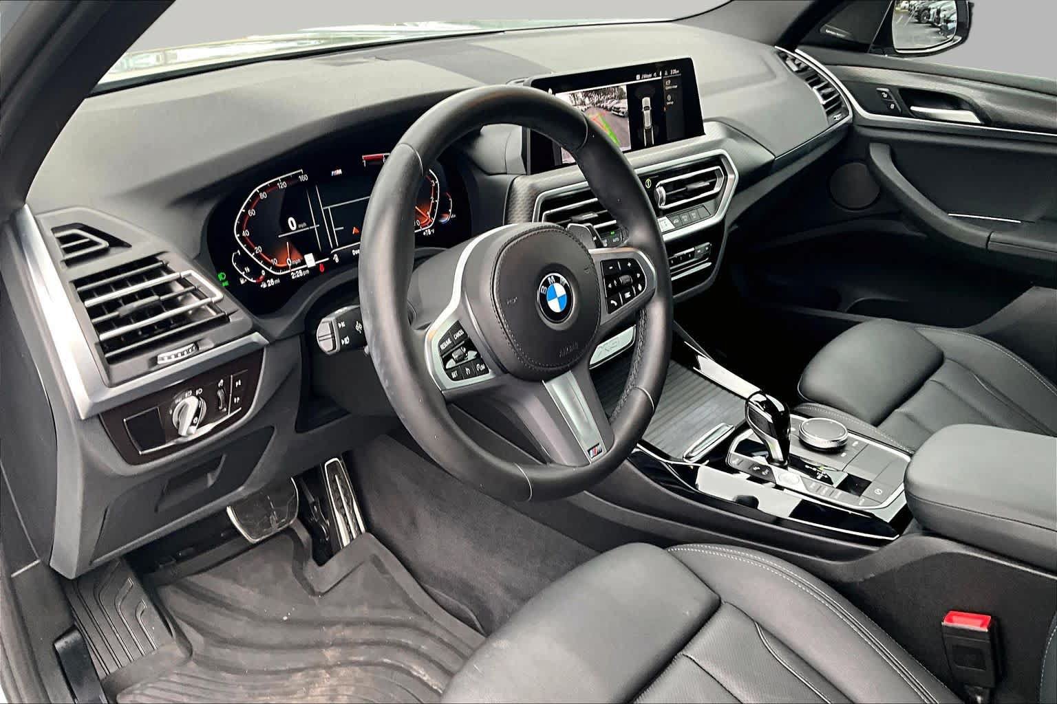 Used 2024 BMW X3 sDrive30i w/ M Sport Package RWD image 18