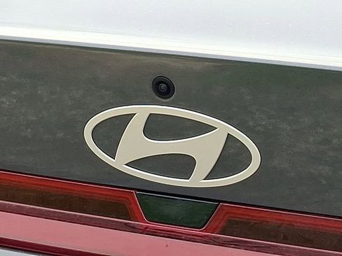 Certified 2026 Hyundai Elantra SE image 28