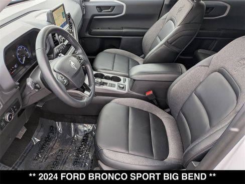 Used 2024 Ford Bronco Sport Big Bend w/ Convenience Package image 2