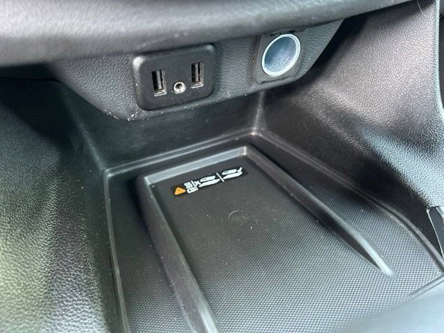 Used 2023 Chevrolet Traverse LT FWD image 33