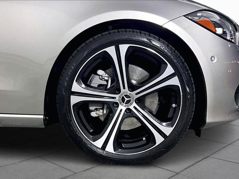 Used 2024 Mercedes-Benz C 300 Sedan image 10