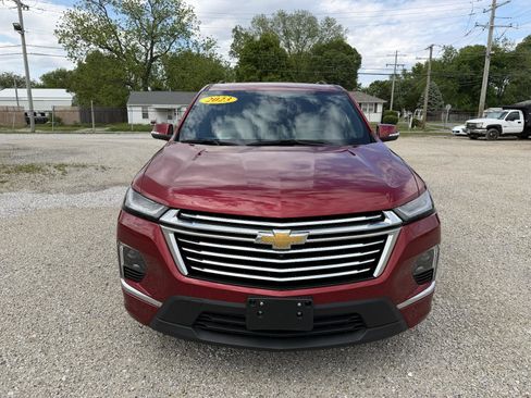 Used 2023 Chevrolet Traverse Premier FWD image 8