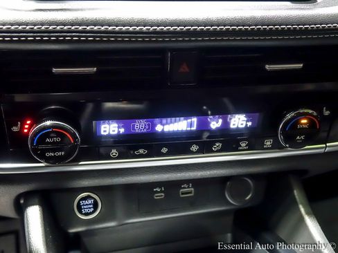 Used 2023 Nissan Rogue SV w/ SV Premium Package image 25