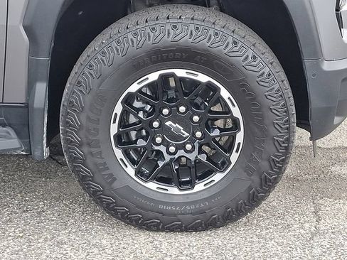 Used 2026 Chevrolet Silverado EV Trail Boss AWD/4WD image 28