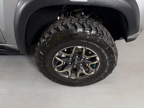 Used 2023 Chevrolet Colorado ZR2 w/ ZR2 Convenience Package III AWD/4WD image 12