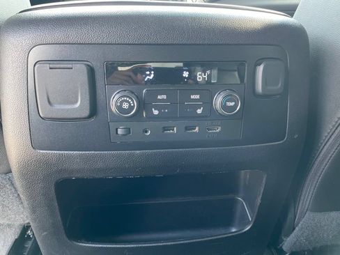 Used 2019 Chevrolet Tahoe Premier RWD image 23