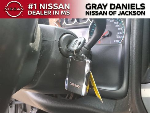 Used 2018 GMC Sierra 1500 SLT AWD/4WD image 15