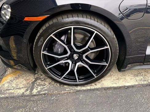 Used 2025 Porsche Taycan image 15
