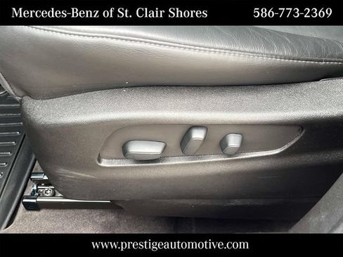 Used 2023 Cadillac XT4 Premium Luxury w/ Cold Weather Package AWD/4WD image 22