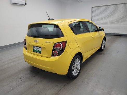 Used 2015 Chevrolet Sonic LT w/ LT Promotional Package FWD image 9
