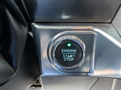 Used 2022 Ford F150 Lariat w/ Equipment Group 501A Mid image 38