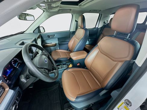 Used 2023 Ford Maverick Lariat w/ Equipment Group 500A Standard image 12