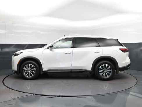 Certified 2026 INFINITI QX60 Pure w/ Cargo Package FWD image 4