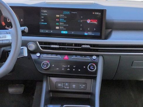 Used 2025 Hyundai Sonata SEL FWD image 16