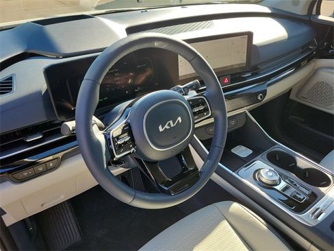 New 2026 Kia Carnival SX Prestige image 24