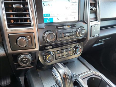 Used 2016 Ford F150 XLT w/ Equipment Group 302A Luxury image 10