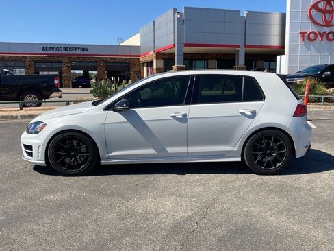 Used 2016 Volkswagen Golf R 4-Door image 8
