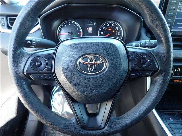 Used 2022 Toyota RAV4 XLE AWD/4WD image 13