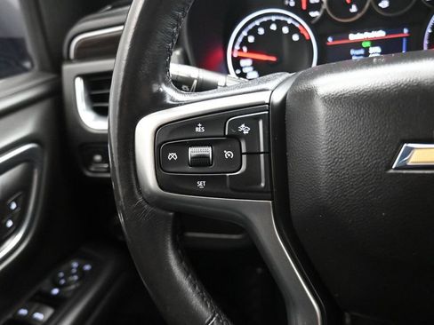 Used 2021 Chevrolet Suburban LT RWD image 17
