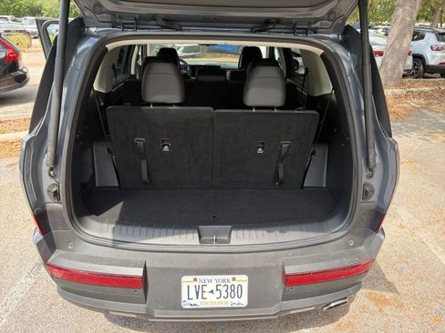 Used 2025 Hyundai Santa Fe SEL AWD/4WD image 33