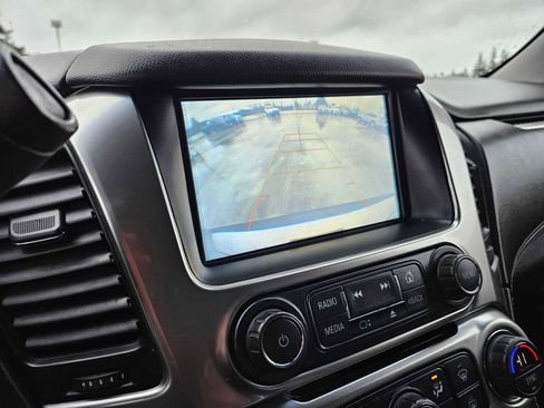 Used 2019 Chevrolet Tahoe LT image 36