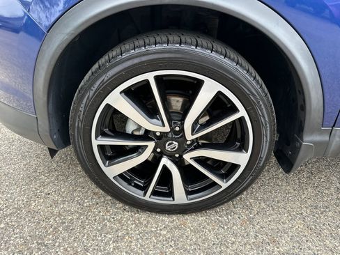 Certified 2019 Nissan Rogue Sport SL w/ Premium Package image 9