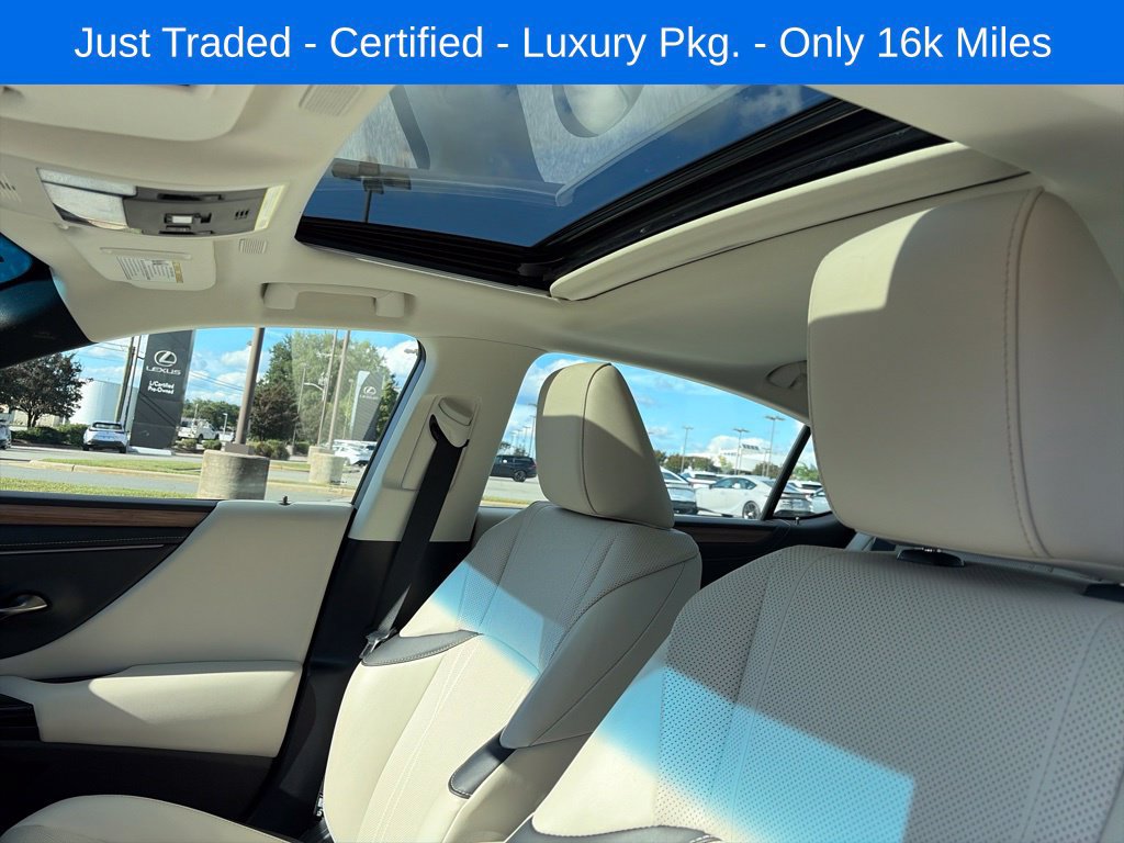 Certified 2025 Lexus ES 300h w/ Technology Package FWD image 11