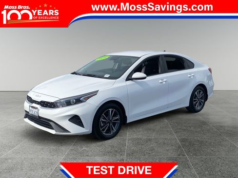 Used 2023 Kia Forte LXS image 1