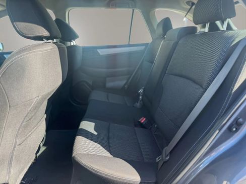 Used 2018 Subaru Outback 2.5i AWD/4WD image 14
